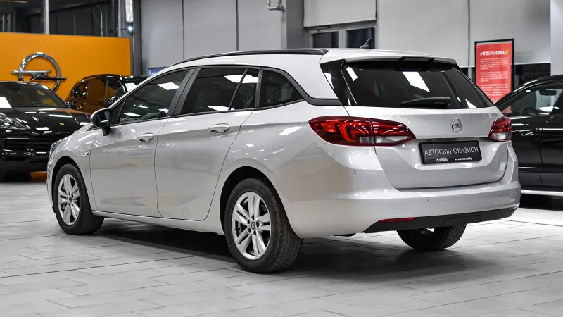 Opel Astra Sports Tourer 1.6 CDTi Business Image 7