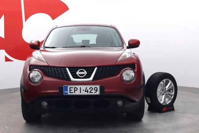 Nissan Juke 1,6L Pure Drive Acenta 2WD 5MT Elegance Alloys C Image 8